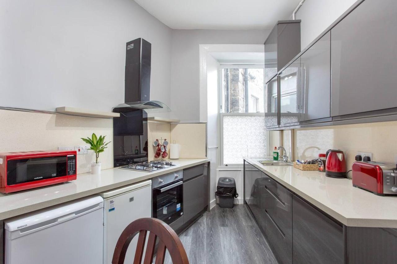 Stunning 2-bed In Appartement *